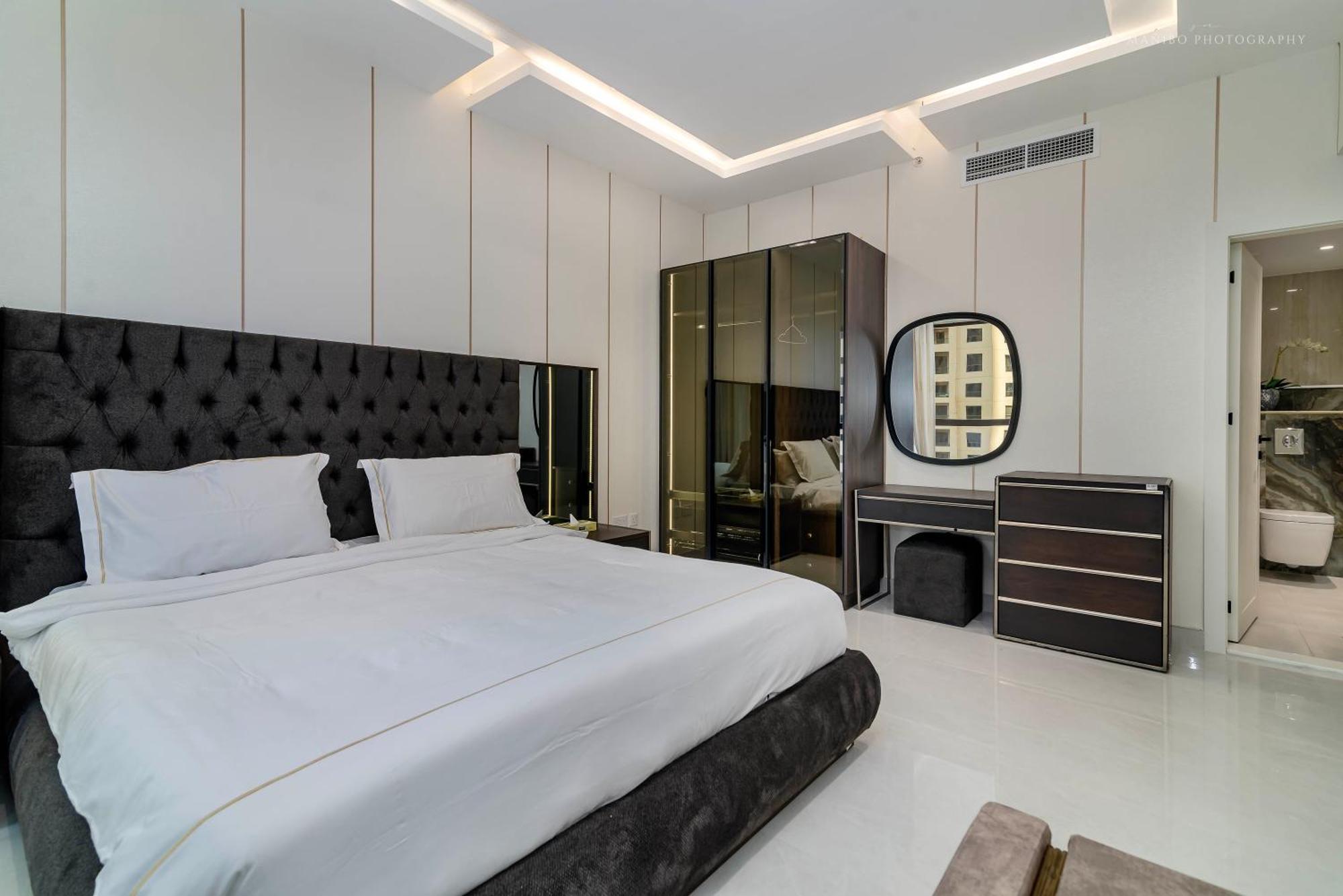 Usmans 4Bdrm Jbr Sadaf Next To Ritz Carlton Walk Apartment ดูไบ ภายนอก รูปภาพ